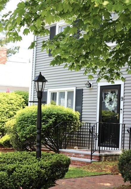 9 Casey Cir Unit 9, Waltham, MA 02451