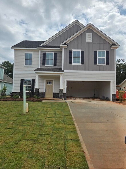 1549 Offshore Dr, Inman, SC 29349