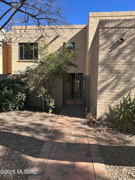 2853 E Sierra Vista Rd, Tucson, AZ 85716