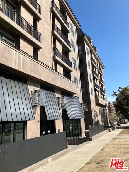 8811 Burton Way Unit 215, West Hollywood, CA 90048