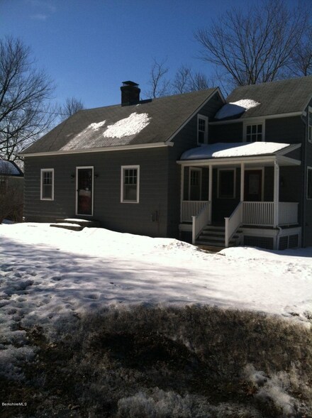 767 N Hoosac Rd, Williamstown, MA 01267