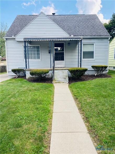 1945 Glencove Dr, Toledo, OH 43609