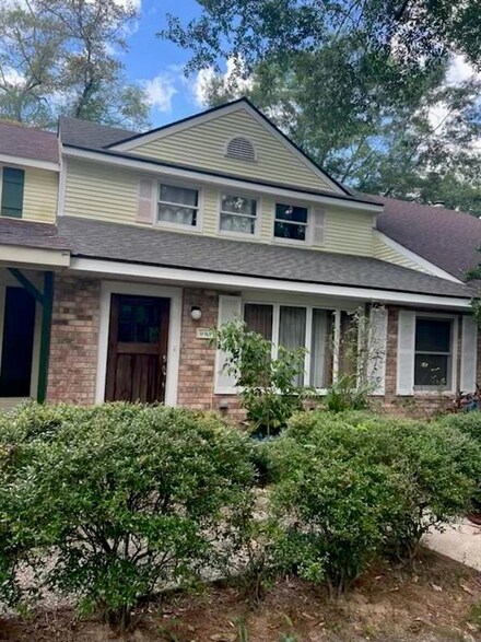907 W 22nd Ave, Covington, LA 70433