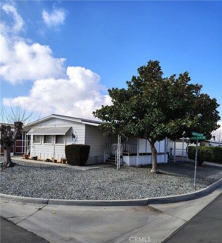 26081 Kentia Palm Dr, Homeland, CA 92548