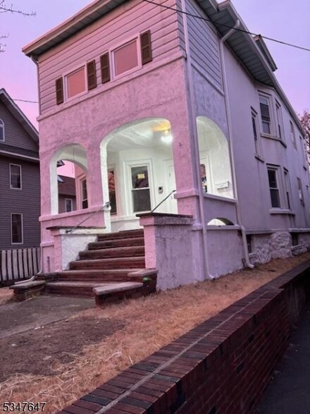 203 Main St Unit 2, East Rutherford, NJ 07073