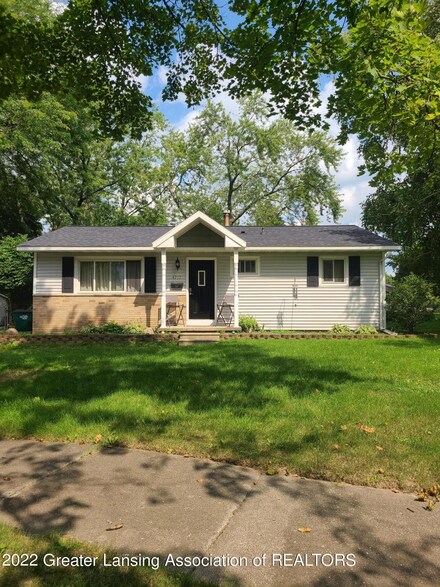 4717 Donald St, Lansing, MI 48910
