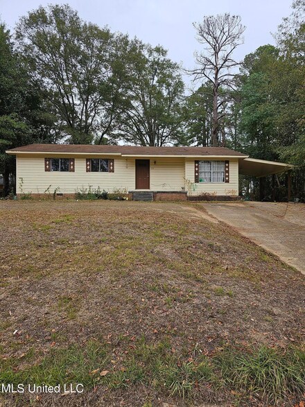 251 State St, Hazlehurst, MS 39083