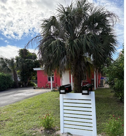 626 Minnesota St, Lantana, FL 33462