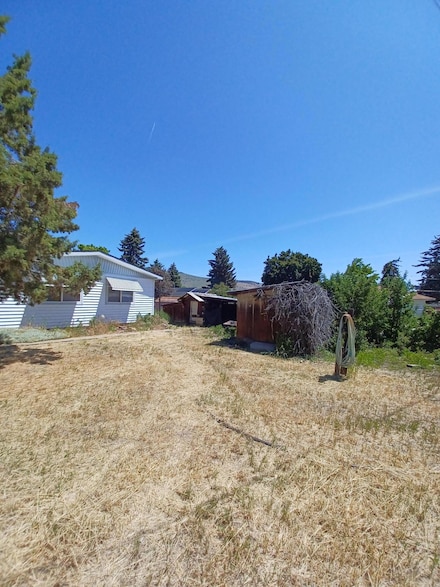 1724 Crest St, Klamath Falls, OR 97603