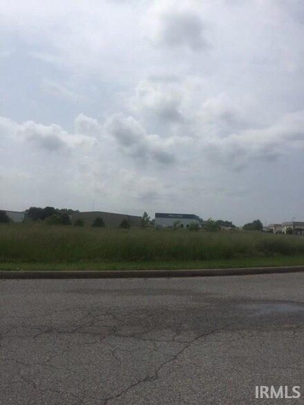 3633 Interstate Dr, Evansville, IN 47715