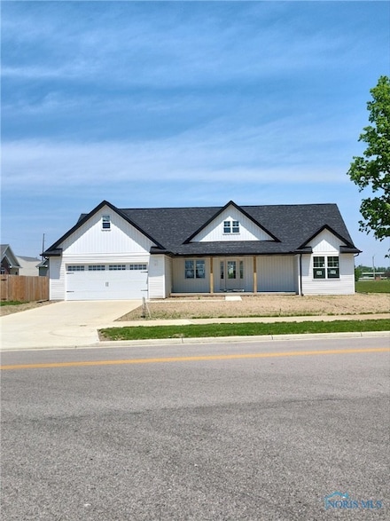 1354 Clairmont Ave, Napoleon, OH 43545