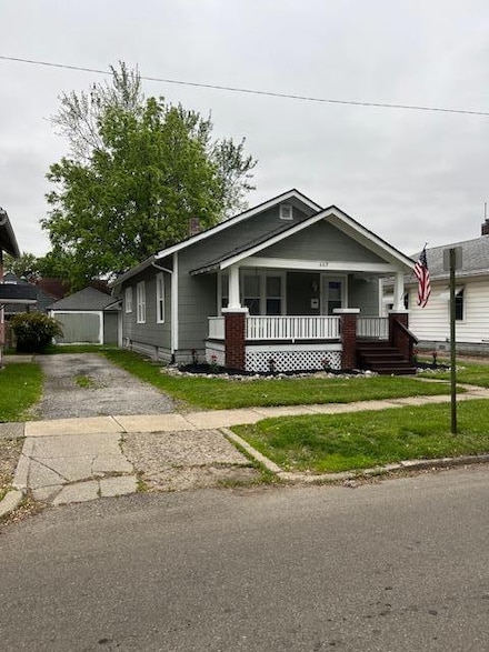 607 Mechanic St, Sturgis, MI 49091