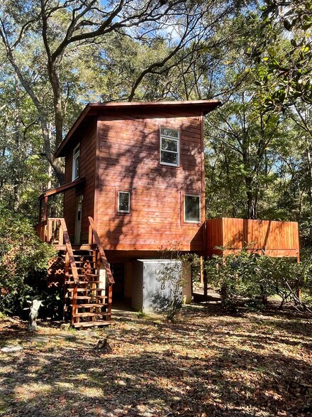 3971 Loblolly Ln, Tallahassee, FL 32309