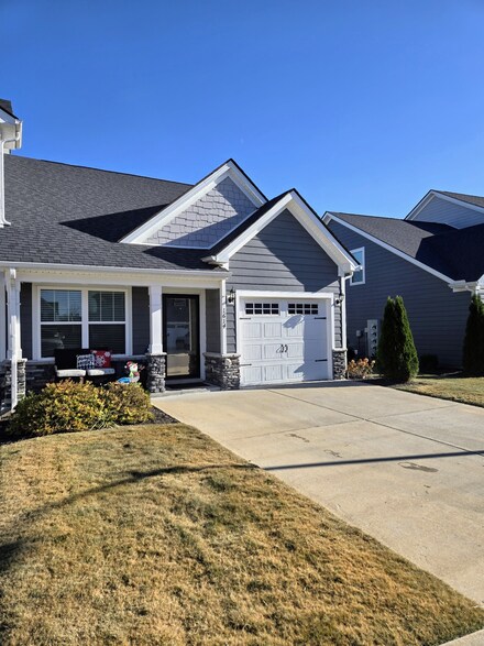 1614 Calypso Dr, Murfreesboro, TN 37128