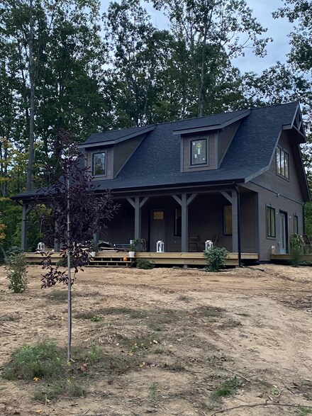 3875 W Hammett Rd, Pentwater, MI 49449