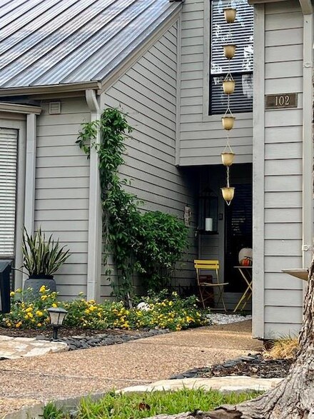 102 World of Tennis Square, Lakeway, TX 78738