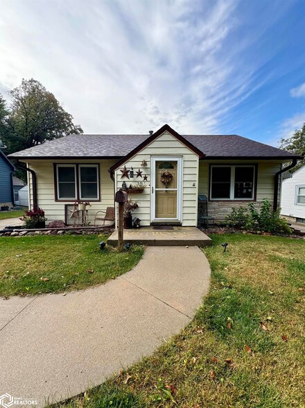 311 Mantz Ave, Audubon, IA 50025
