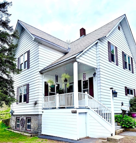 1074 Main St, North Walpole, NH 03609