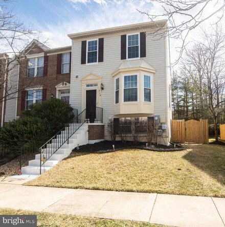 719 Pine Drift Dr, Odenton, MD 21113