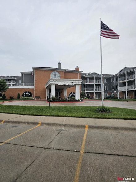3001 S 51st Street Ct Unit 2200, Lincoln, NE 68506