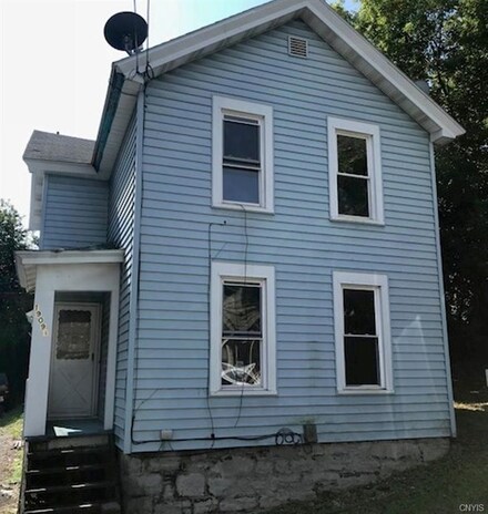 1909 1/2 W Genesee St, Syracuse, NY 13204