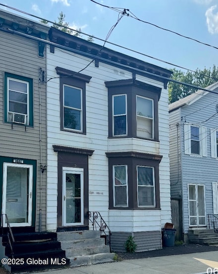 290 3rd St, Albany, NY 12206