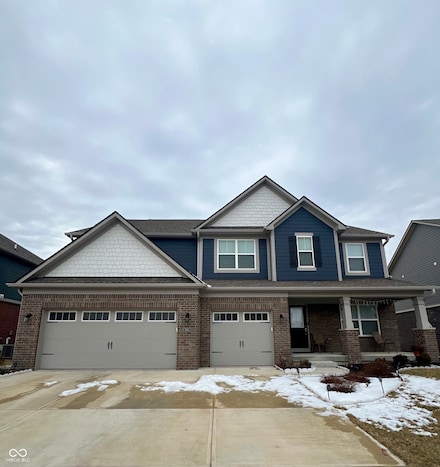 1986 Mccormick Dr, Greenwood, IN 46143