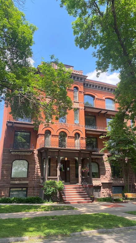703 Laurel Ave Unit 4W, Saint Paul, MN 55104