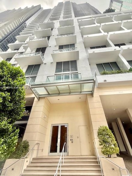 1050 Brickell Ave Unit 1602, Miami, FL 33131