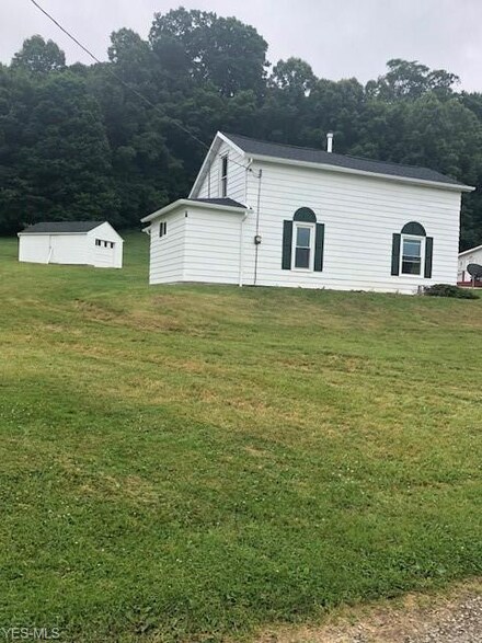 9588 Township Road 89, Killbuck, OH 44637
