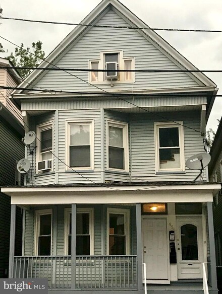 955 William St, Elizabeth, NJ 07201