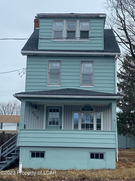 217 S Hancock St, McAdoo, PA 18237