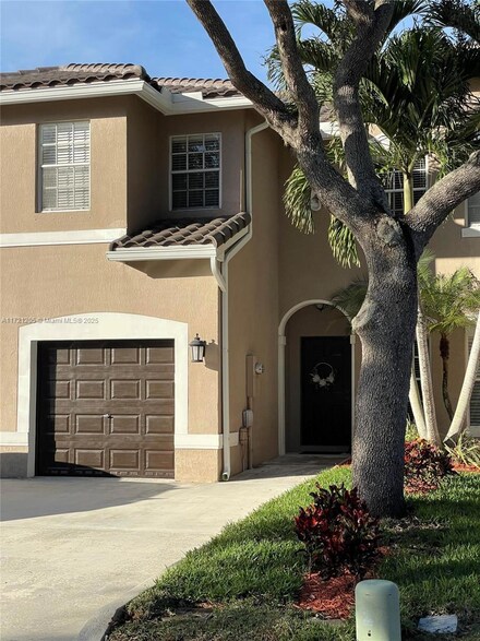 13215 NW 7th Place, Plantation, FL 33325