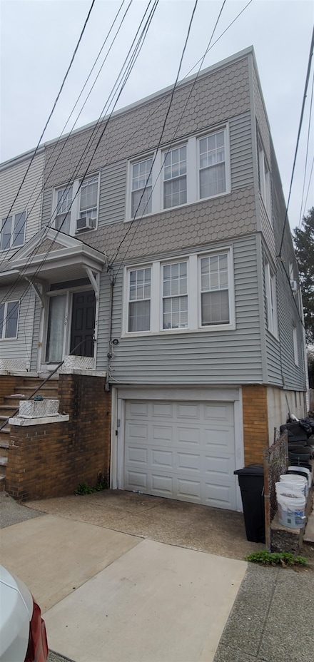 159 W 57th St, Bayonne, NJ 07002
