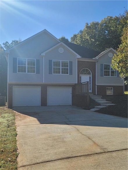 15 Lumby Ln, Covington, GA 30016