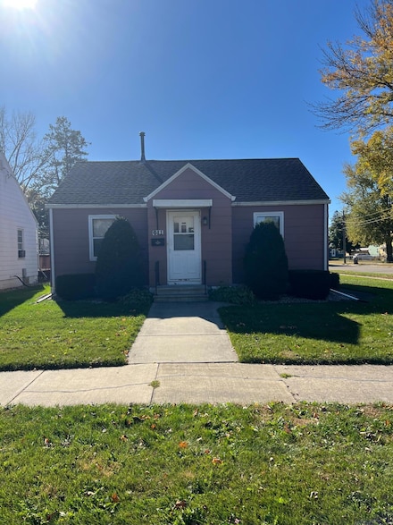 611 13th Ave SW, Austin, MN 55912