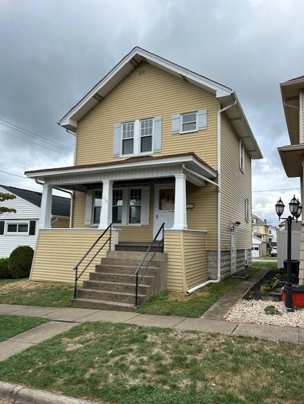 113 N 8th St, Wheeling, WV 26003