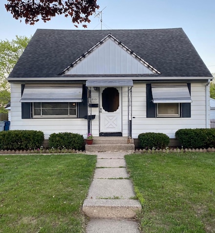 8101 W Kathryn Ave, Milwaukee, WI 53218