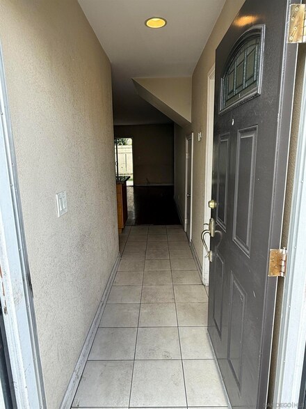 851 S Mollison Ave Unit 6, El Cajon, CA 92020
