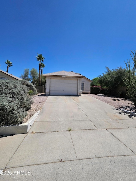 3040 E Bluefield Ave, Phoenix, AZ 85032