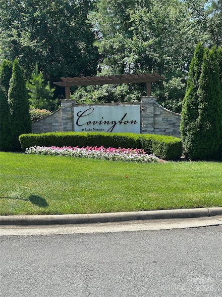 7464 Albemarle Dr, Denver, NC 28037