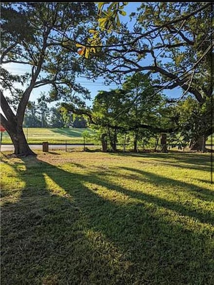 19 Research Dr, Elmwood, LA 70123