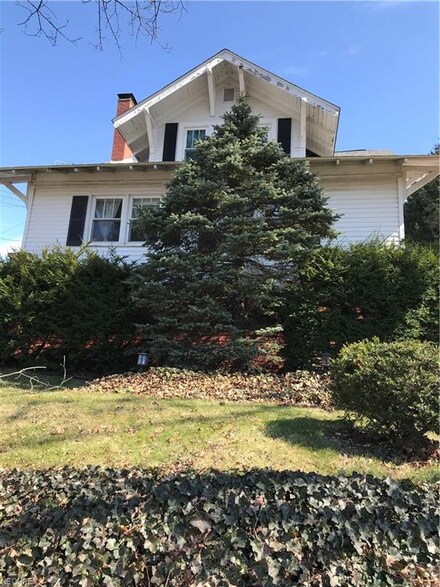 201 S Lincoln Ave, Barnesville, OH 43713
