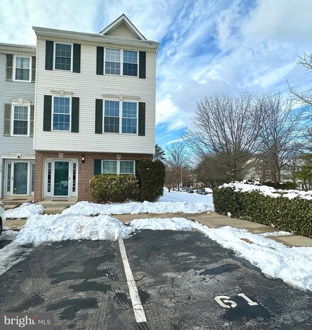 7714 Periwinkle Way, Severn, MD 21144