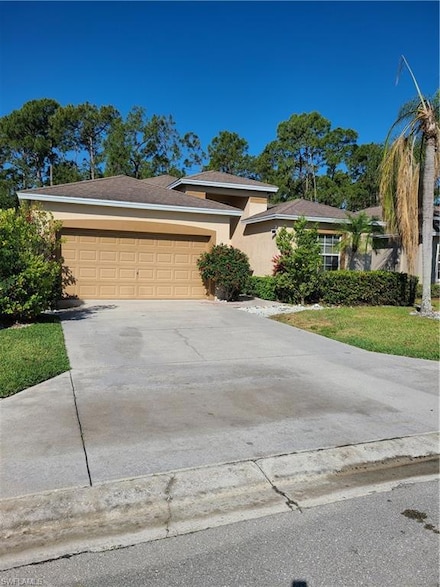 745 Crossfield Cir, Naples, FL 34104