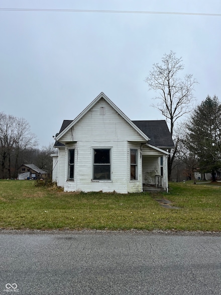 6805 N Base Rd, North Vernon, IN 47265