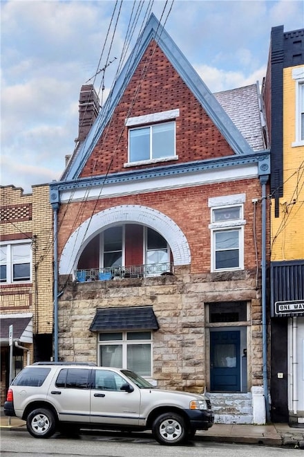 118 S 17th St, Pittsburgh, PA 15203