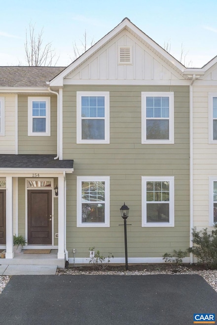154 Longwood Dr, Charlottesville, VA 22903