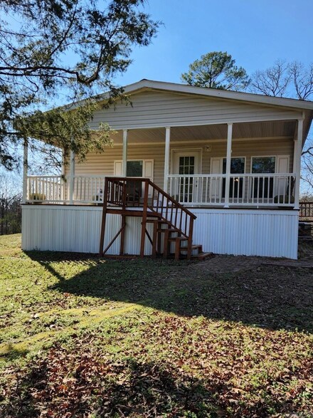 305 White Sulphur Rd, Hot Springs National Park, AR 71901