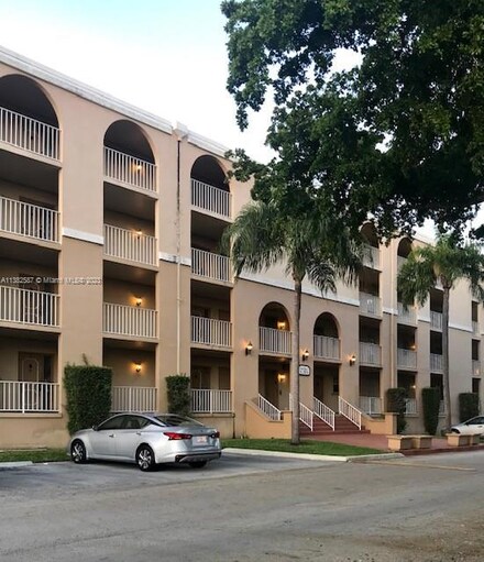 7981 S French Dr Unit 2101, Pembroke Pines, FL 33024